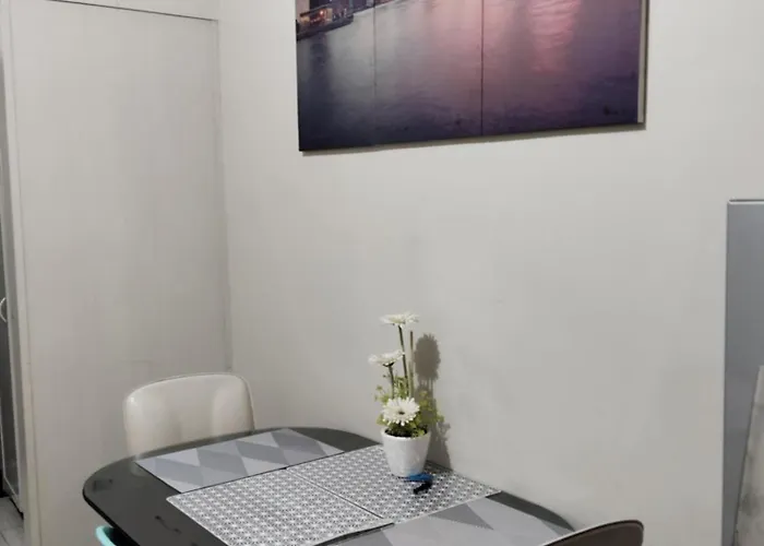 Apartment Sea Sunrise Drive Moa By Mj Manila
